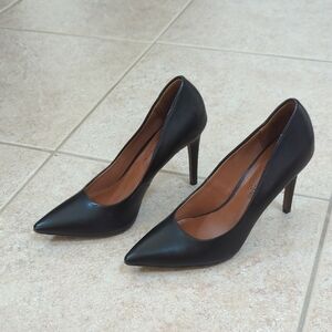 Christian Siriano Black Pointed Heels